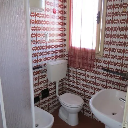 Europa Apartment *